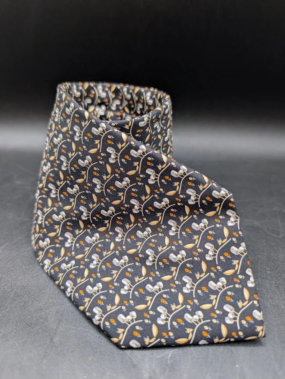 Salvatore Ferragamo Tiny Fox Print 100% Silk Neck Tie, Excellent